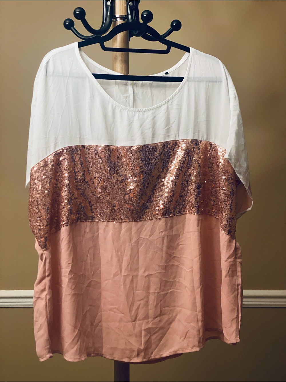 Plus Size 2XL XXL SHEIN Women's White and Blush Sequin Colorblock Top
